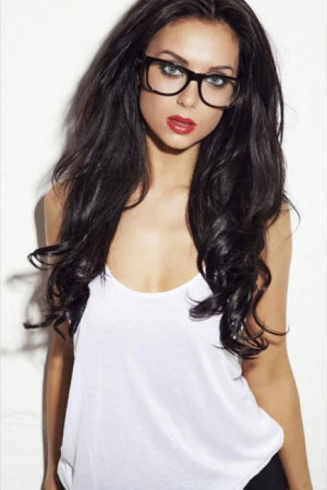 BookFaked » Hot Girls With Glasses