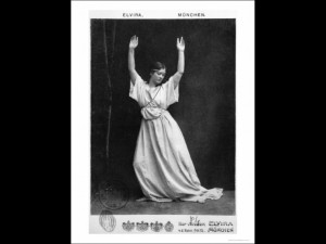 Isadora Duncan circa 1903-04