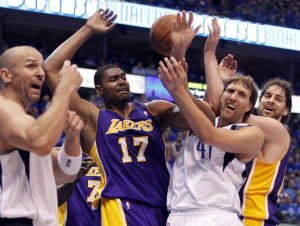 Lakers react: Kobe: 'I'm not discouraged'; Phil: Why I hit Pau Gasol ...
