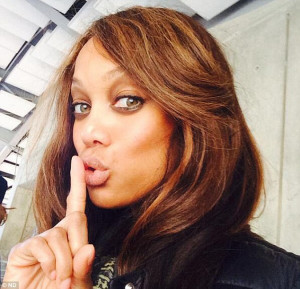 ... Tyra Banks posted this 'selfie' to Instagram and Twitter asking others