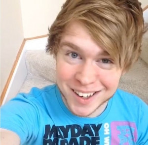Austin Jones https://vine.co/v/MMhrEIv5iJJ