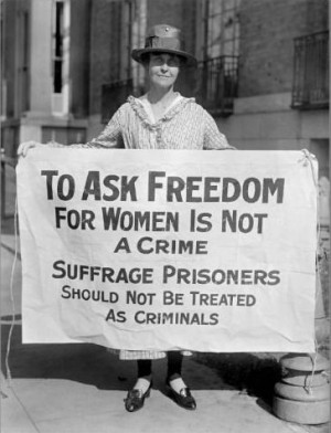Suffragette petitioning for Alice Paul's release (1917)