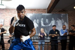 Victor Ortiz vs Josesito Lopez: Photos and Quotes From the Fighters