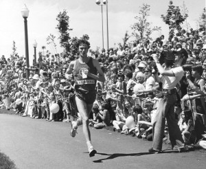 Don Kardong approaches the finish in Riverfront Park during Bloomsday