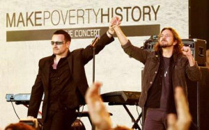Making their voices heard … Bono from U2 and Eddie Vedder fromPearl ...
