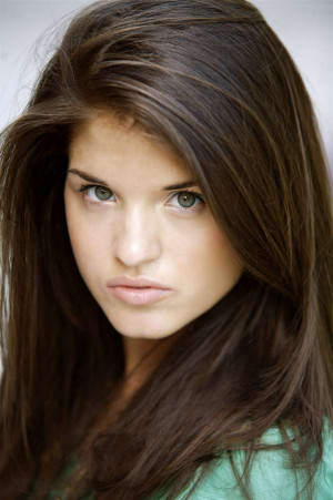 Marie Avgeropoulos Actress