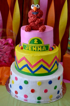 Elmo cake #elmo #cake