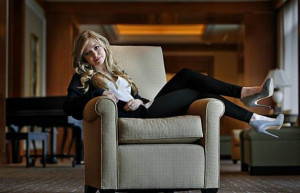 Portia Doubleday Brown Hair Actress Portia Doubleday