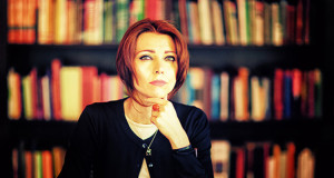 Elif Safak Pictures