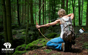 Hintergrundbild “Outdoor Archery Girl” Seitenverhältnis 16:10