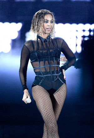 Beyoncé Too Skinny At 2014 Grammy Awards? Fans Disapprove Of Slimmer ...