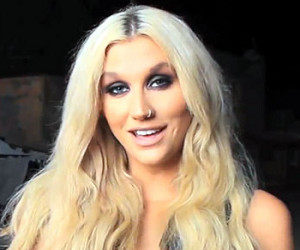 Ke$ha Says, “I Don’t Love Just Men, I Love People”