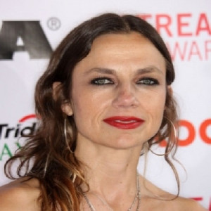 Justine Bateman | $ 5 Million