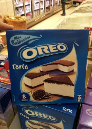 funny-picture-oreo-cake
