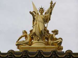 Description Right roof sculptures Paris Opera.jpg