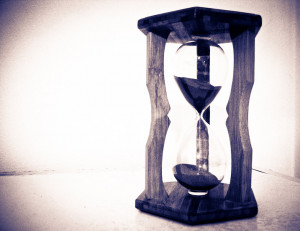 Hourglass by LekaTheSnake