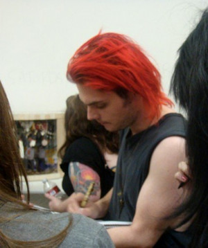 Gerard-Way-my-chemical-romance-19895475-500-598.jpg