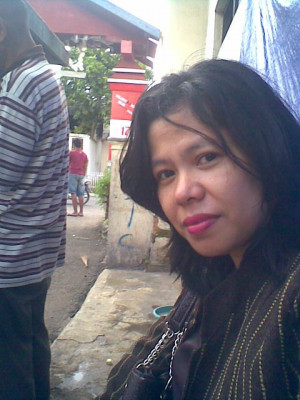 Love Priscilla Chan Outfit...