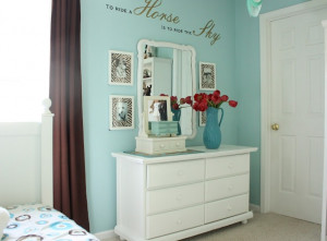 The Yellow Cape Cod: My Daughters Room, such a cute room with horses ...