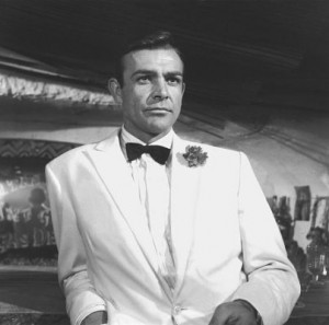 Sean-Connery-James-Bond-Goldfinger-Martini-Shaken-Not-Stirred.jpg