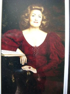 ... CONDITION FRAMED PHOTOS & SIGNED CARD BY DAME JOAN SUTHERLAND ORIGINAL