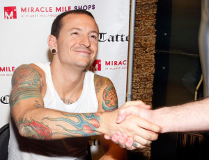 Chester Bennington Opens Club Tattoo Inside Miracle Mile Shops