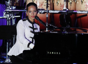 Whitney Houston Funeral: Alicia Keys Performs 'Send Me an Angel ...