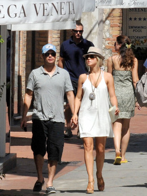 Ryan Seacrest & Julianne Hough Walking In Italy. July 14