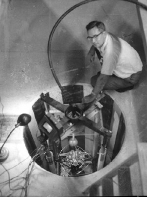 Here George Bain is down in the first (staging) level, and the fusor ...