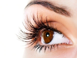 Eye Health: 5 Ways to Thicken Your Eyelashes
