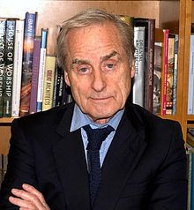 Sir Harold Evans 6 Shankbone 2009 NYC.jpg