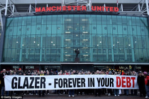 Protest: Manchester United fans remain far from happy with the club's ...