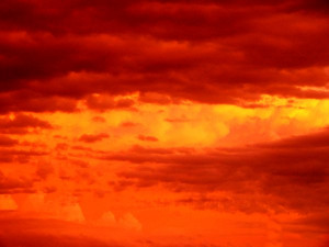 Spectacular Sky: Amazing cloud formations and colours during a sunset ...