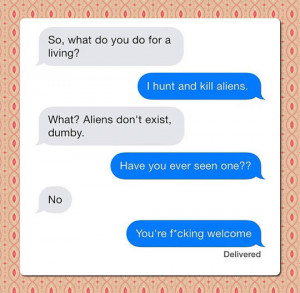 funny-picture-alien-phone-work-hunter