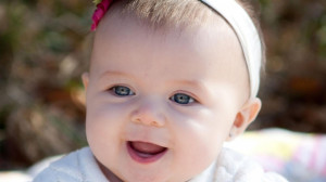Cute Baby Girl HD Wallpaper. HDwallpaper2013.com links download in ...