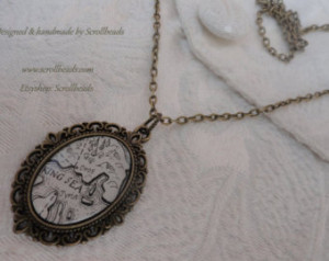 ... amulet Daenerys Targaryen book quote literary fan-art paperbeads OOAK