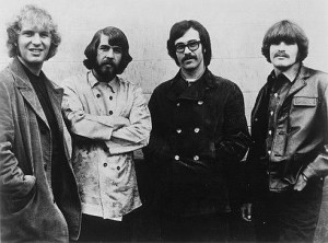 Creedence em 1968, line up clássico: Tom Fogerty, Doug Clifford, Stu ...
