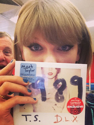 Taylor Swift 1989 Liner Notes—Who Are Songs on New Album About? | OK ...
