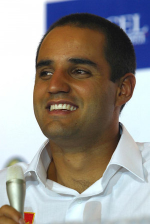 Juan Pablo Montoya Gana...