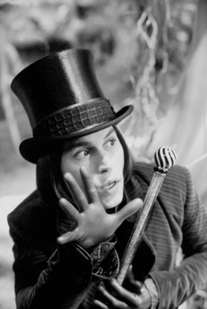 Johnny Depp, Willy Wonka, Charlie and the Chocolate Factory: Chocolate ...
