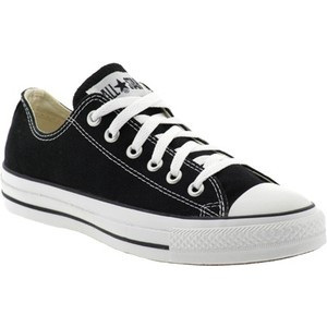 converse low tops The Toque Girls