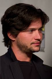 Thomas McDonell - How tall is Thomas McDonell ? Personal Biography ?