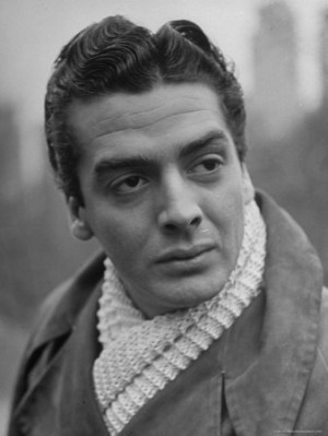 Victor Mature, 98, he-man Hollywood movie star of the 1940's