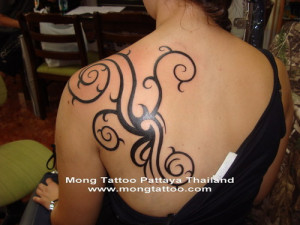 samoan nas costas sem ser estilo japa bemgrande vai tatuado nas costas