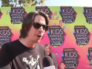Icarly Jerry Trainor Funny Chat About Kids Vocal Cords Popscreen