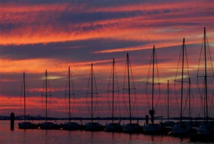 Sailboats are moored on the Chesapeake Bay at Annapolis Sailing School ...