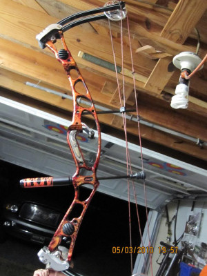 07 Hoyt Katera XL Inferno with new Barracuda strings,Cam and half,Dead ...