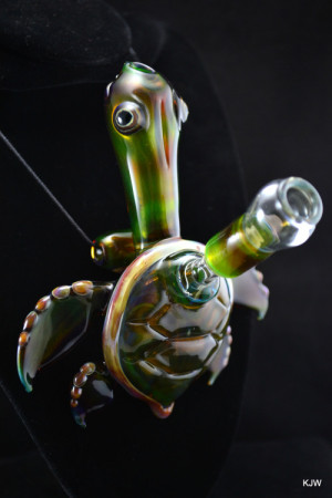 glass turtle pendant
