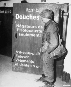 au Déni de l’Holocauste