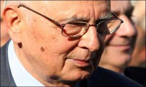 Napolitano re-elected president to tackle Italy impasse